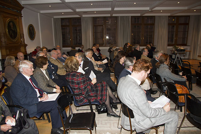 «Die Schweizer Vertretungen im Ausland - Les représentations suisses à l’étranger «Die Schweizer Vertretungen im Ausland - Les représentations suisses à l’étranger